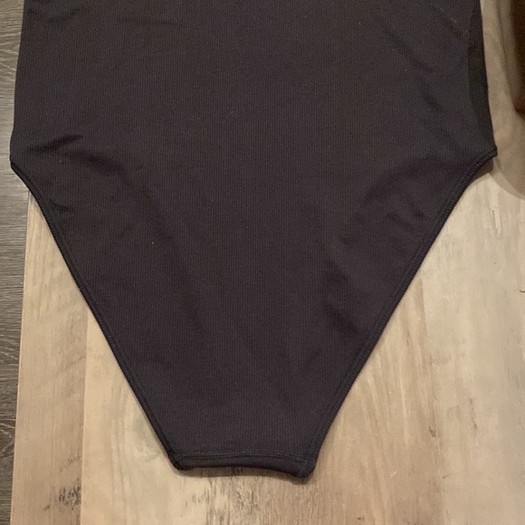 Wolford Shaping Athleisure Bodysuit NWT US L - Picture 8 of 9